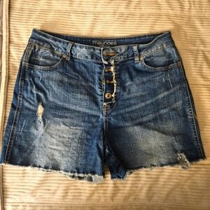 Maurices Distressed Blue Jean Shorts Cut‎ Off High Rise Size 7/8